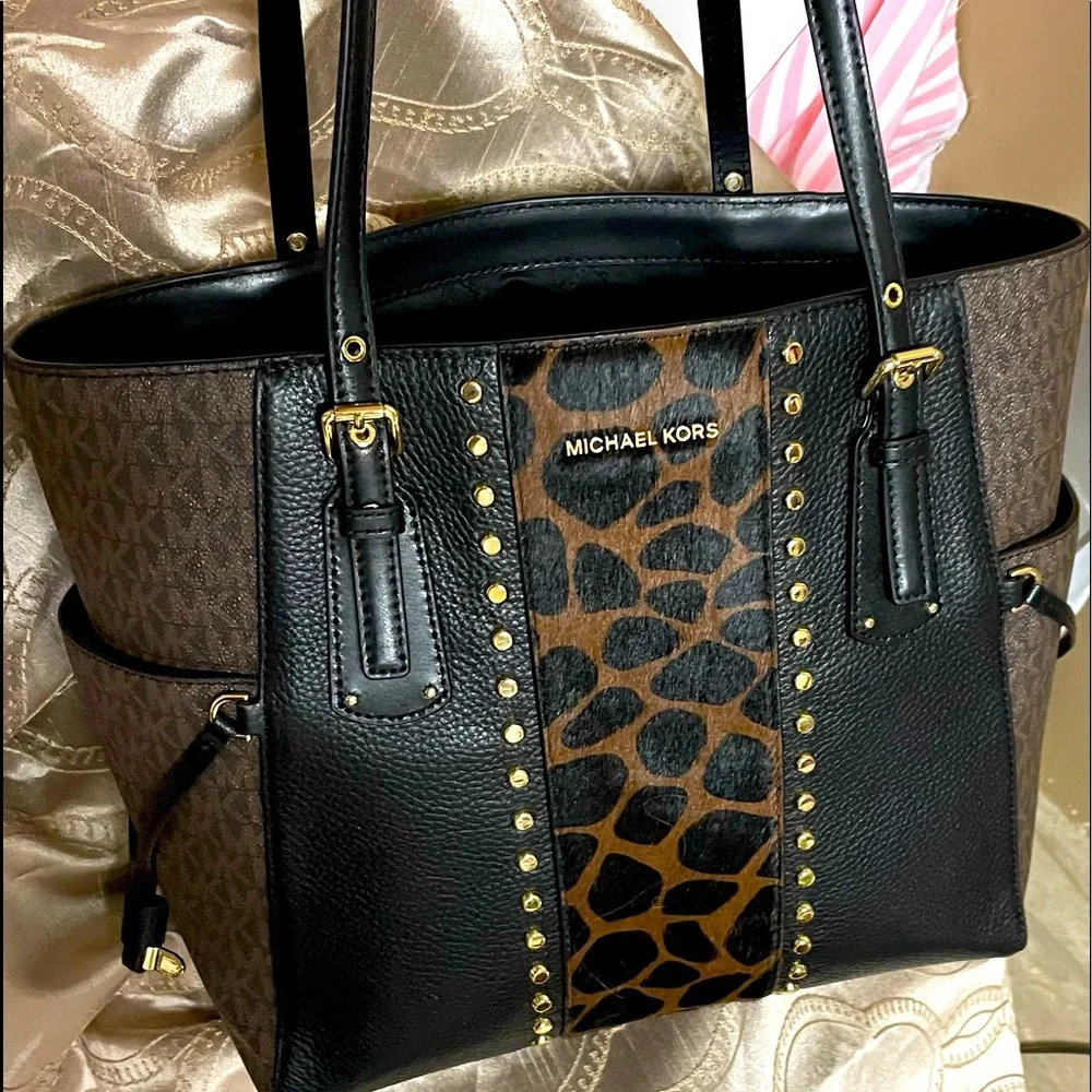 New Michael Kors Bag - Picture 2 of 4